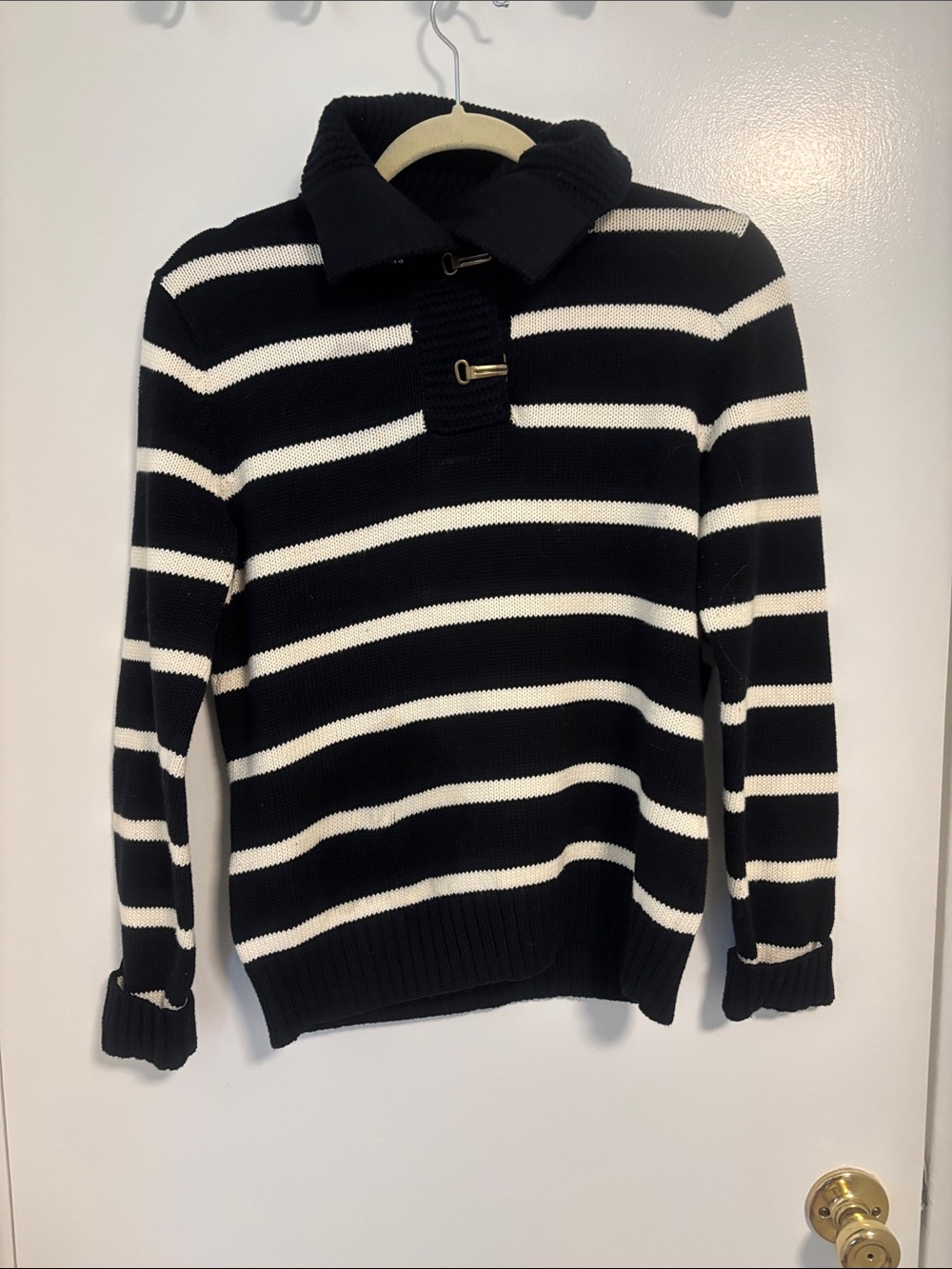 Vintage Women’s LRL Black and White Striped Knit Pullover Sweater